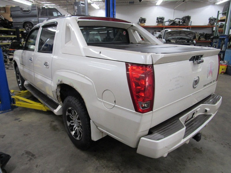 03-06 Escalade Silverado Right RH Passenger Power Door Mirror White Di