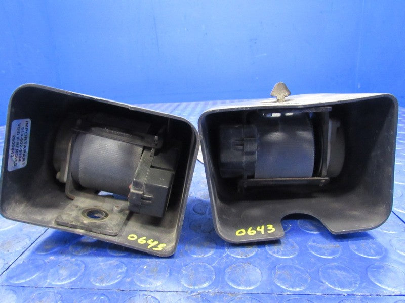 97-02 Jeep Wrangler TJ Rear Outer Seat Belts Retractors Buckles OEM Gr