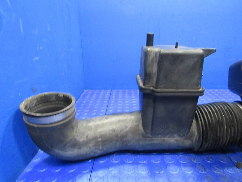 05-07 Toyota Sequoia Tundra 4.7L Intake Tube Air Box Filter Assembly 0