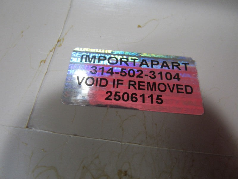 05-06 Escalade Platinum Right Passenger C Pillar Panel Cloth Covered M