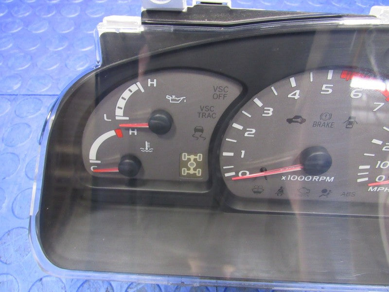 01-04 Toyota Sequoia 4x4 Instrument Gauge Cluster Speedometer Tach 228