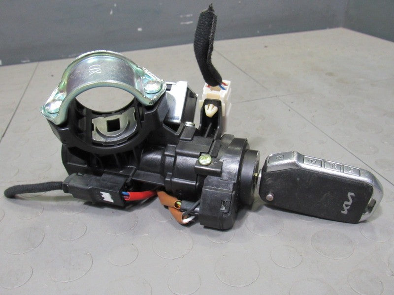 20-22 Kia Soul Ignition Lock Cylinder Switch With Key Immobilizer OEM 