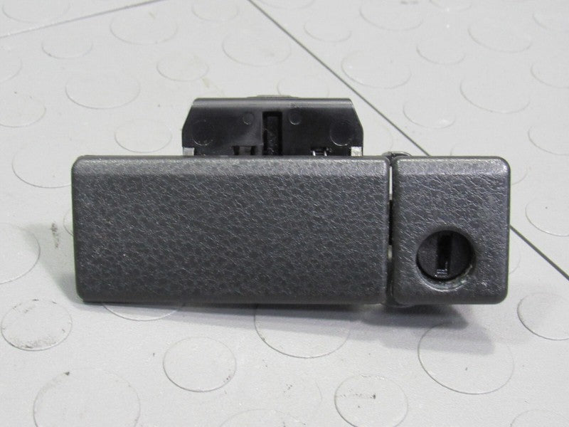 06-13 Suzuki Grand Vitara Glovebox Glove Box Compartment Handle Latch 