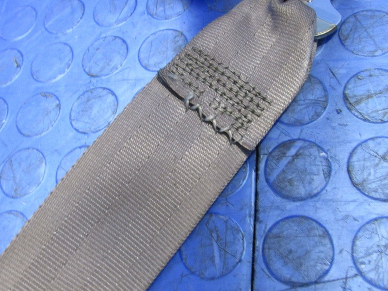00-05 Ford Excursion Second 2nd Row Center Gray Bench Seat Belt Retrac