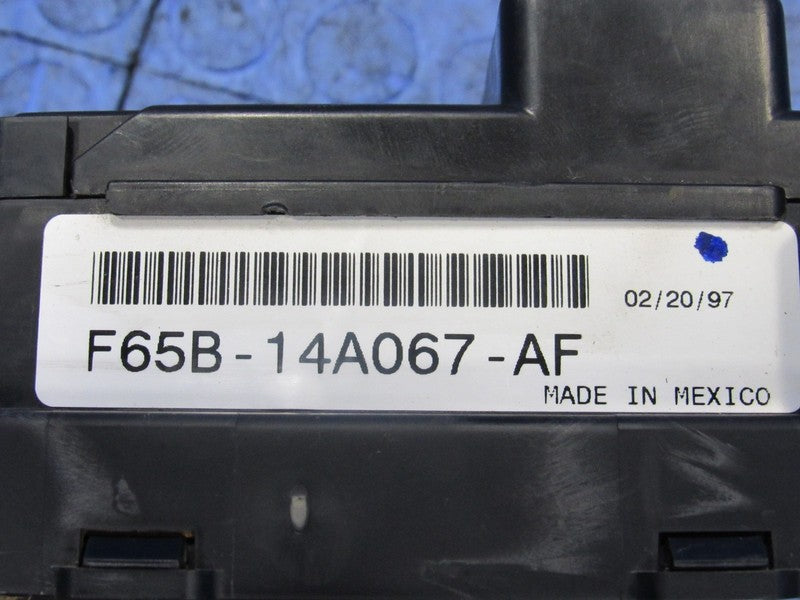 97-98 Ford F150 Interior Dash Fuse Box Junction Relay Block F65B-14A06