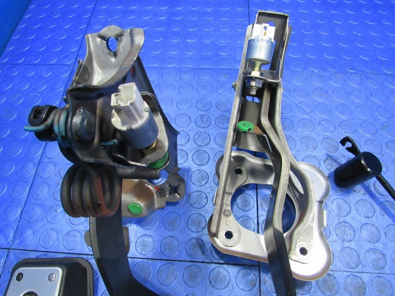 00-05 Toyota Celica Manual MT Clutch Brake Pedal Set Assembly OEM 1804
