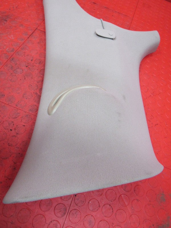 05-06 Escalade Platinum Left Driver C Pillar Panel Cloth Covered Moldi