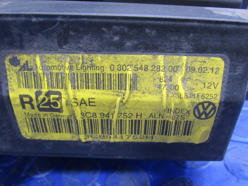 13-17 Volkswagen CC Right RH Passenger Side Xenon HID Headlight Head L