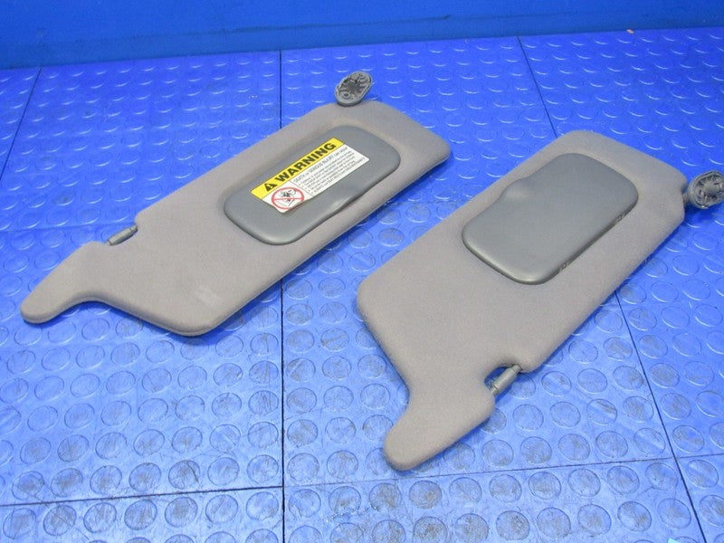 01-05 Honda Civic Right Left Sun Visor Shade Gray Pair Set w/i Mirrors
