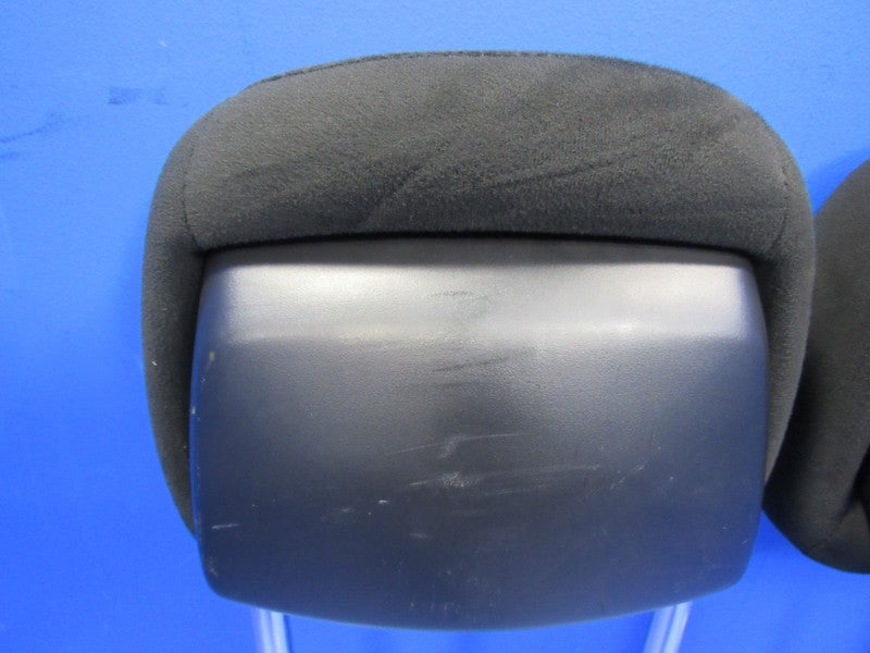 11-16 Town and Country Caravan Front Seat Active Headrests Head Rest B