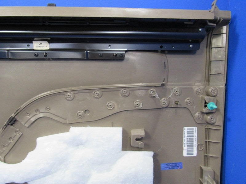 11-20 Caravan Town & Country Rear Left LH Door Panel W/Shade Medium Be