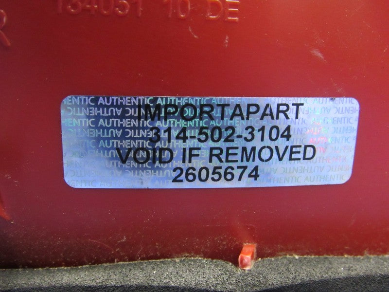 08-10 BMW 650i E63 RH Passenger LED Outer Quarter Taillight Tail Light
