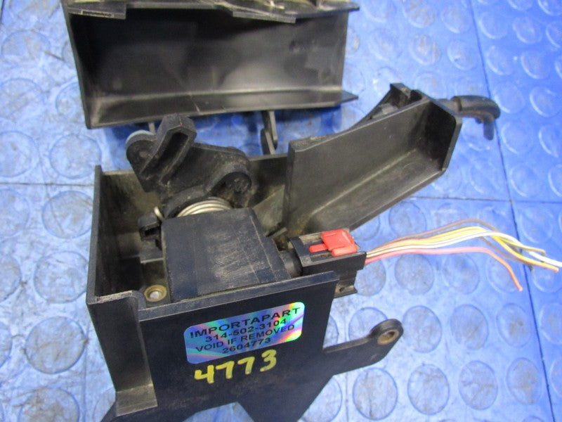 03-04 Dodge Ram 5.7L 5.9L Accelerator Pedal Position Sensor APPS OEM 4
