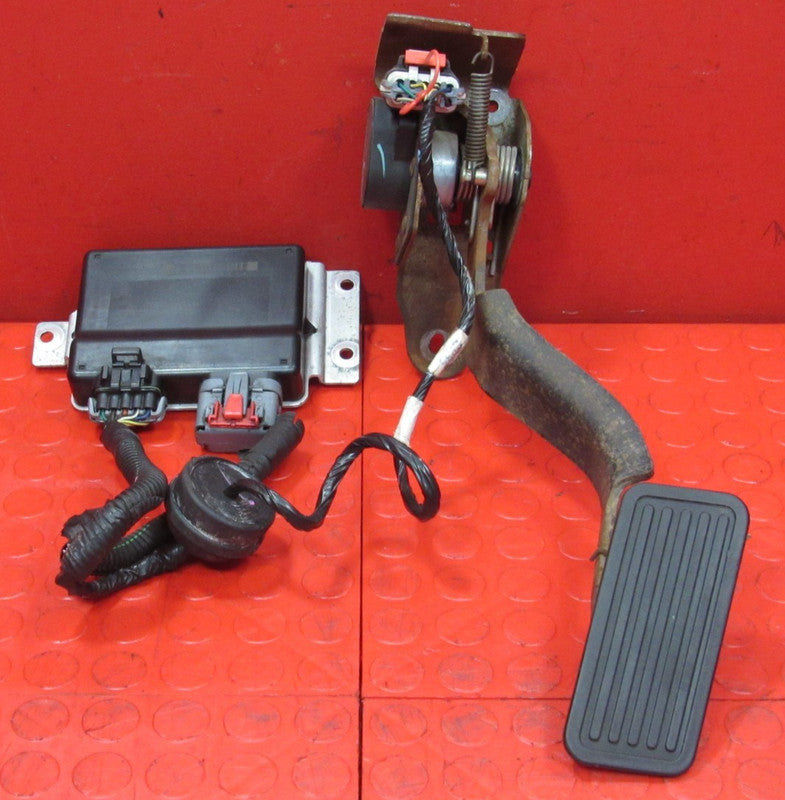 03-05 Chevy Silverado Suburban GMC Yukon Gas Pedal Drive By Wire TAC M