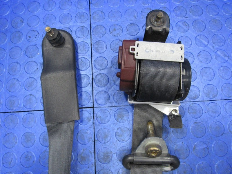 01-04 Ford Mustang Coupe Front Left Driver Seat Belt Retractor Black 0