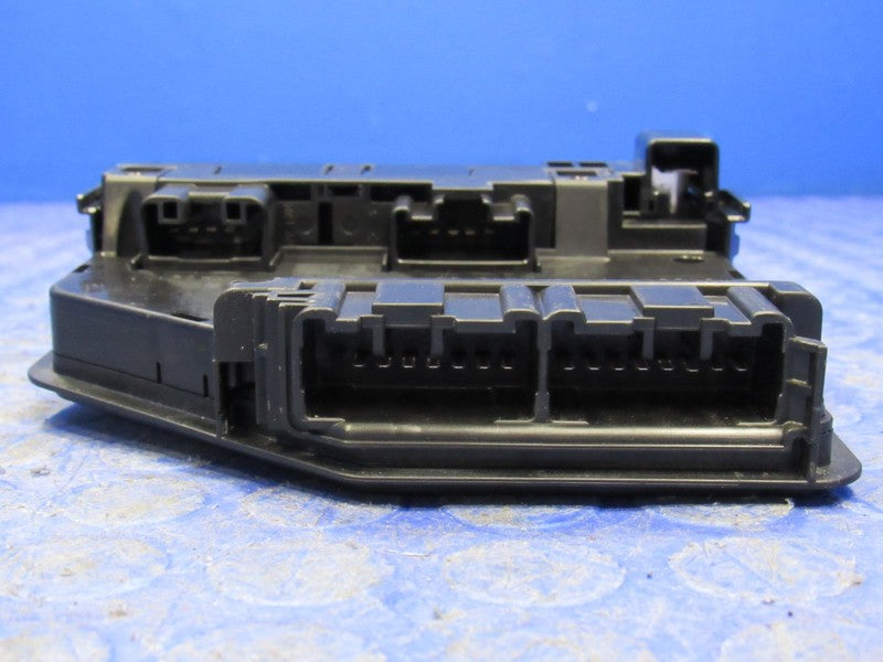 08-10 Toyota Highlander Engine Fuse Box Junction Block OEM 82720-48040