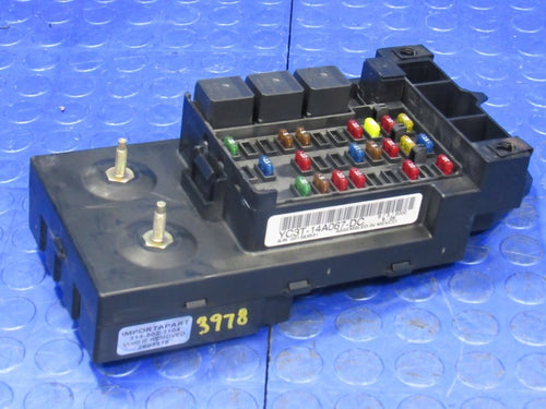 00 Ford F250 F350 Truck Under-Dash Cabin Fuse Relay Box Panel YC3T-14A