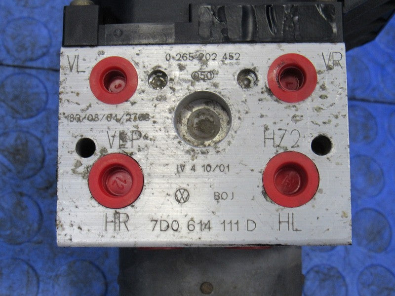 02-03 VW Eurovan ESP ABS Anti-Lock Brake Pump Module Assy OEM 7D0 614 
