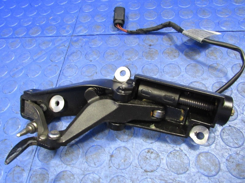 03-08 BMW Z4 Roadster E85 Convertible Top Front Latch Latches Lock Pai