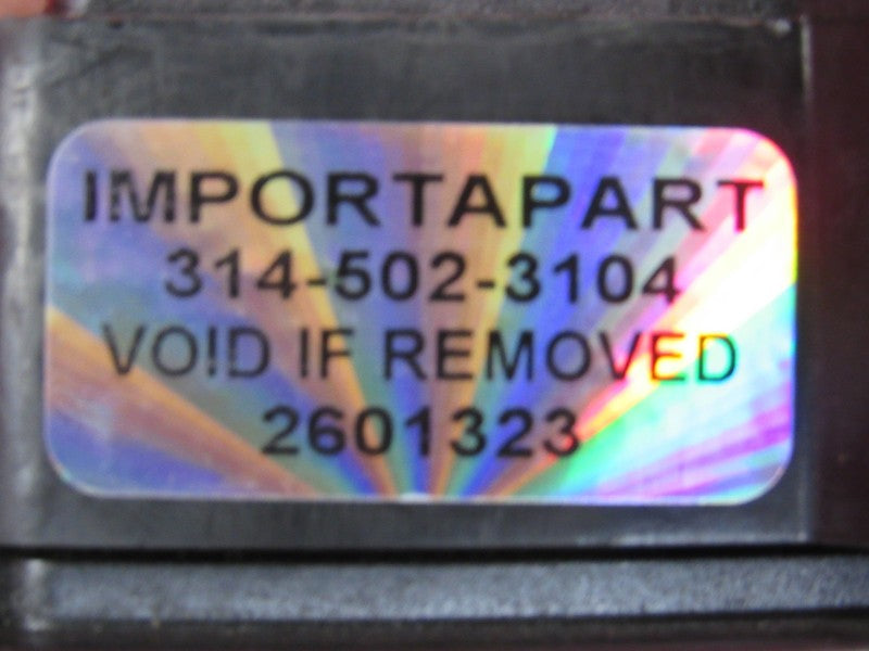 00-02 Chevrolet GMC Truck 1500 2500 3500 Engine Bay Fuse Relay Box 121