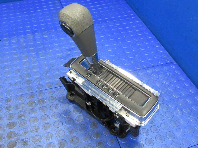 09-17 Chevrolet Traverse A/T Floor Shifter Assemby Handle PRNDL Titani