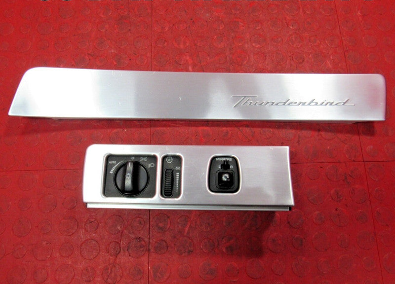 02-05 Ford Thunderbird Instrument Panel Dash Trim Plaque Trim Panels 1