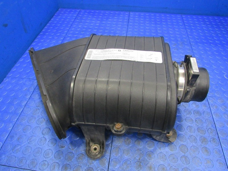 03-09 Hummer H2 V8 6.0L 6.2L Air Intake Filter Housing Box Cleaner Ass