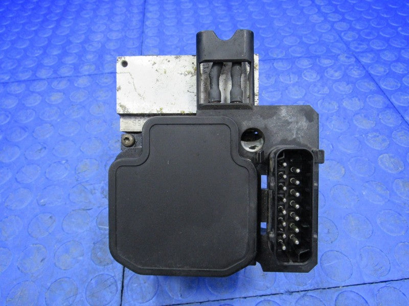 02-03 VW Eurovan ESP ABS Anti-Lock Brake Pump Module Assy OEM 7D0 614 