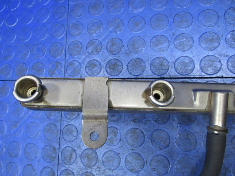 05-10 Ford Mustang GT 4.6L 3V V8 Fuel Rail Assembly Pressure Sensor 33