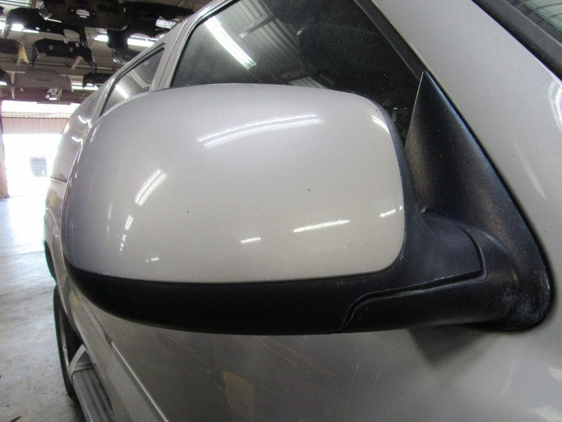 03-06 Silverado Escalade Avalanche Right RH Passenger Door Mirror Silv
