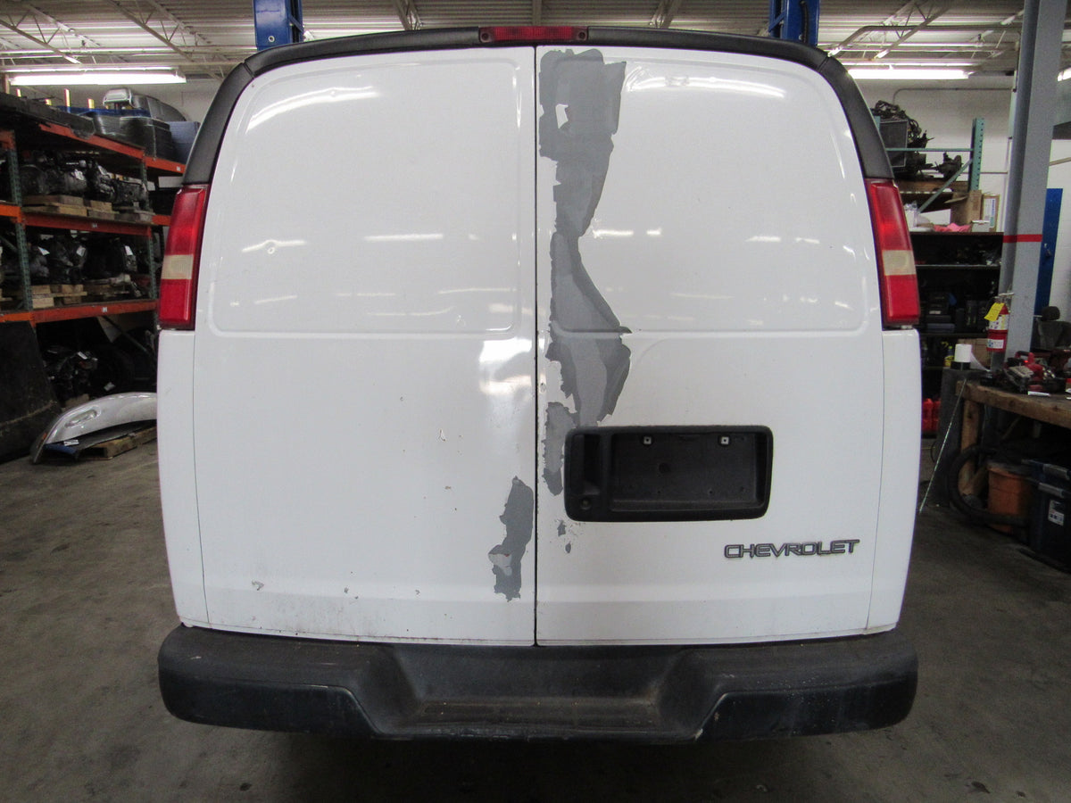 2006 EXPRESS 3500 - PART OUT — photo 6