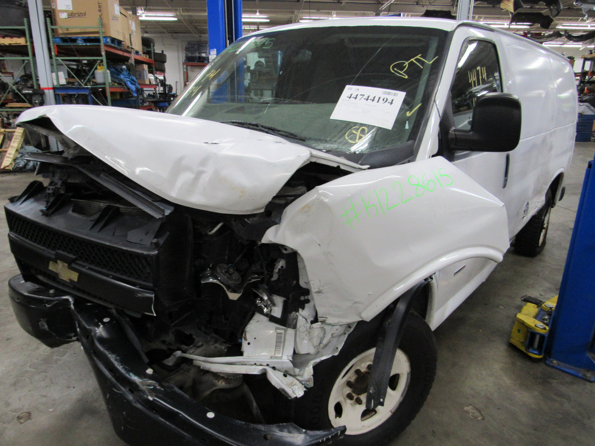 17-22 Chevrolet Express 2500 - PART OUT — photo 6
