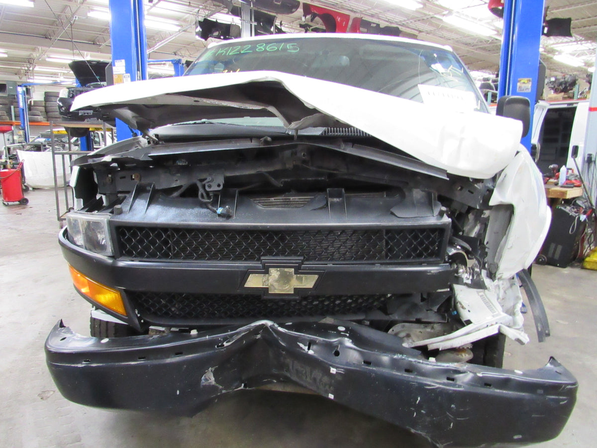 17-22 Chevrolet Express 2500 - PART OUT — photo 9