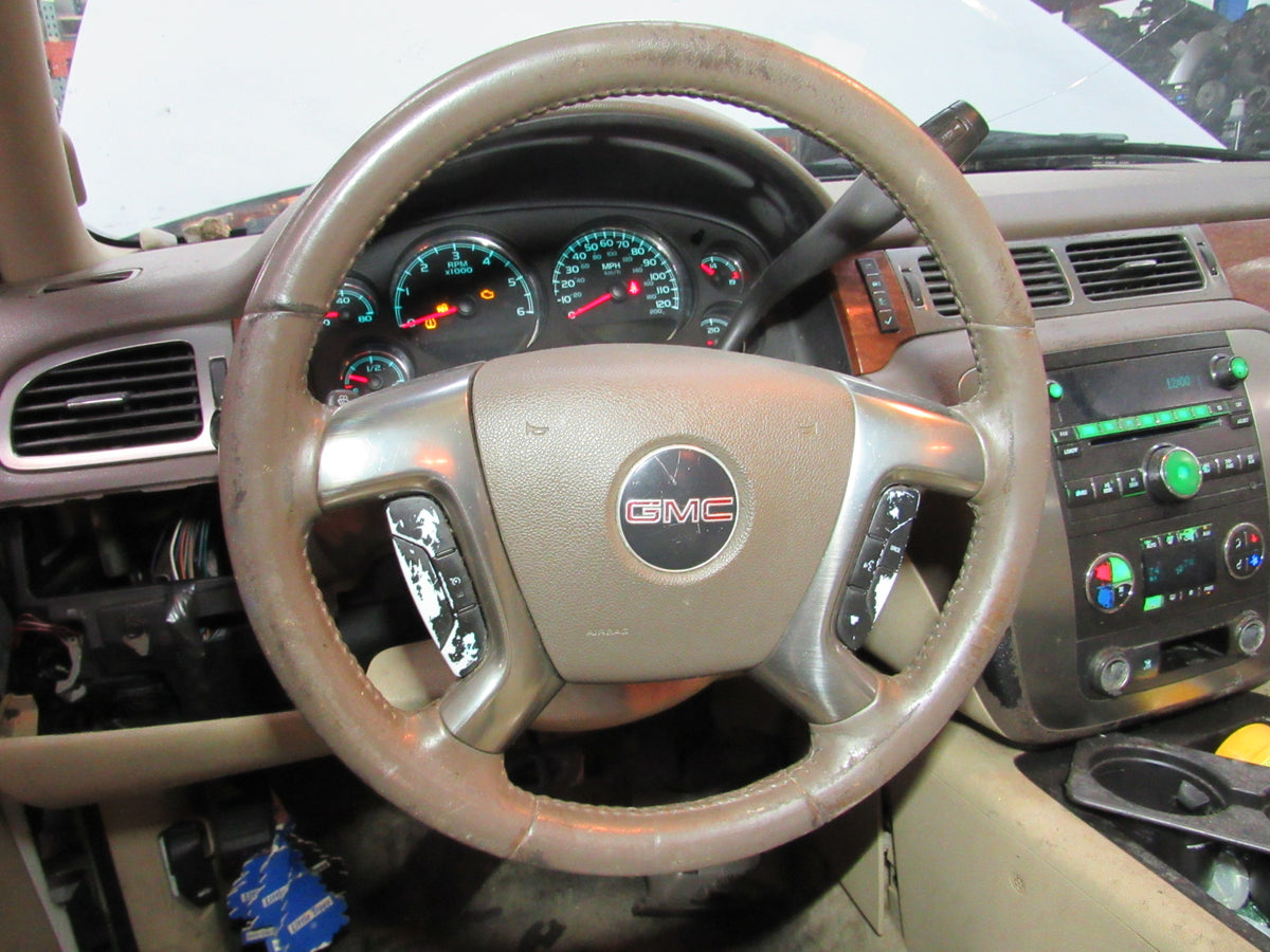 2007 GMC Yukon XL 1500 - PART OUT — photo 9