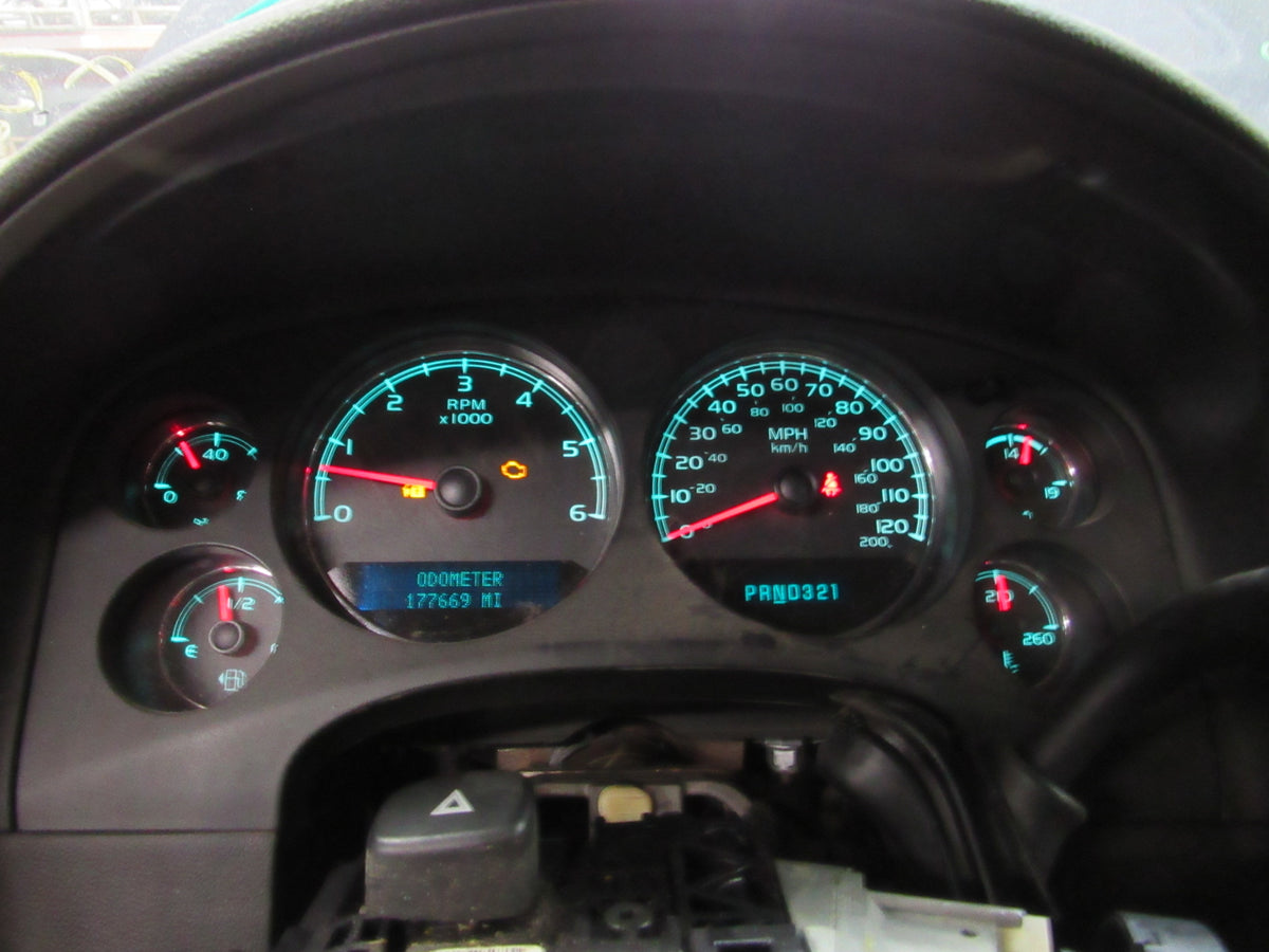 2008 GMC SIERRA 4X4 - PART OUT — photo 3