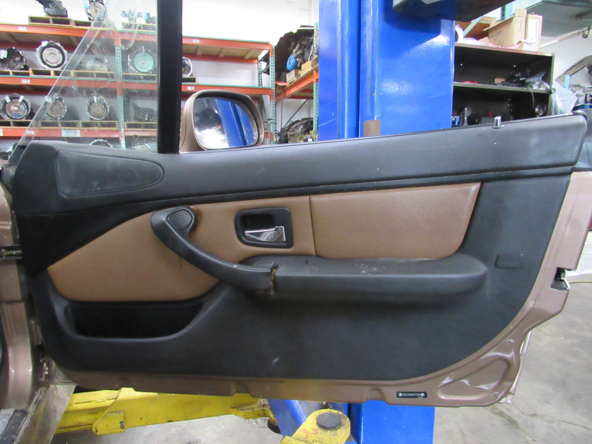 2000 BMW Z3 E36/ E37 - PART OUT — photo 4