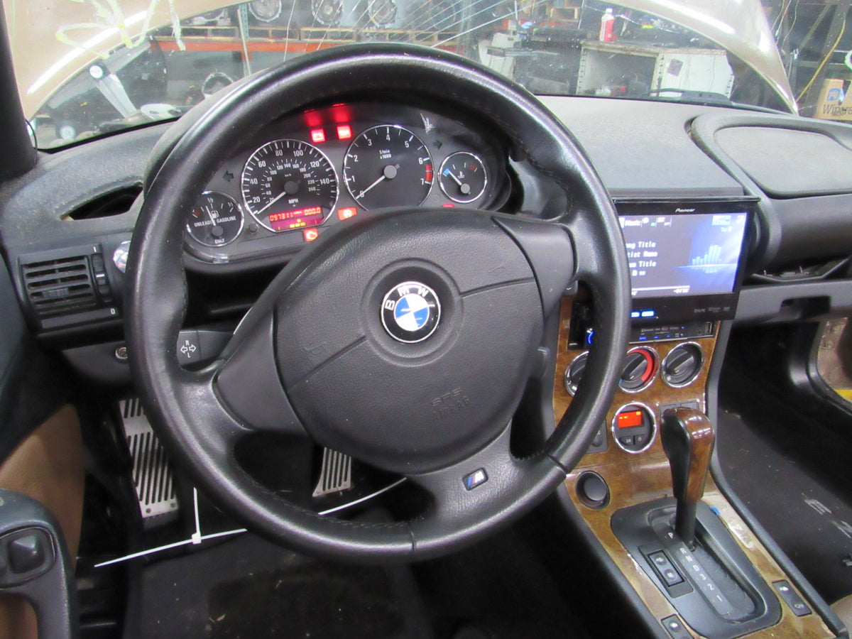 2000 BMW Z3 E36/ E37 - PART OUT — photo 5