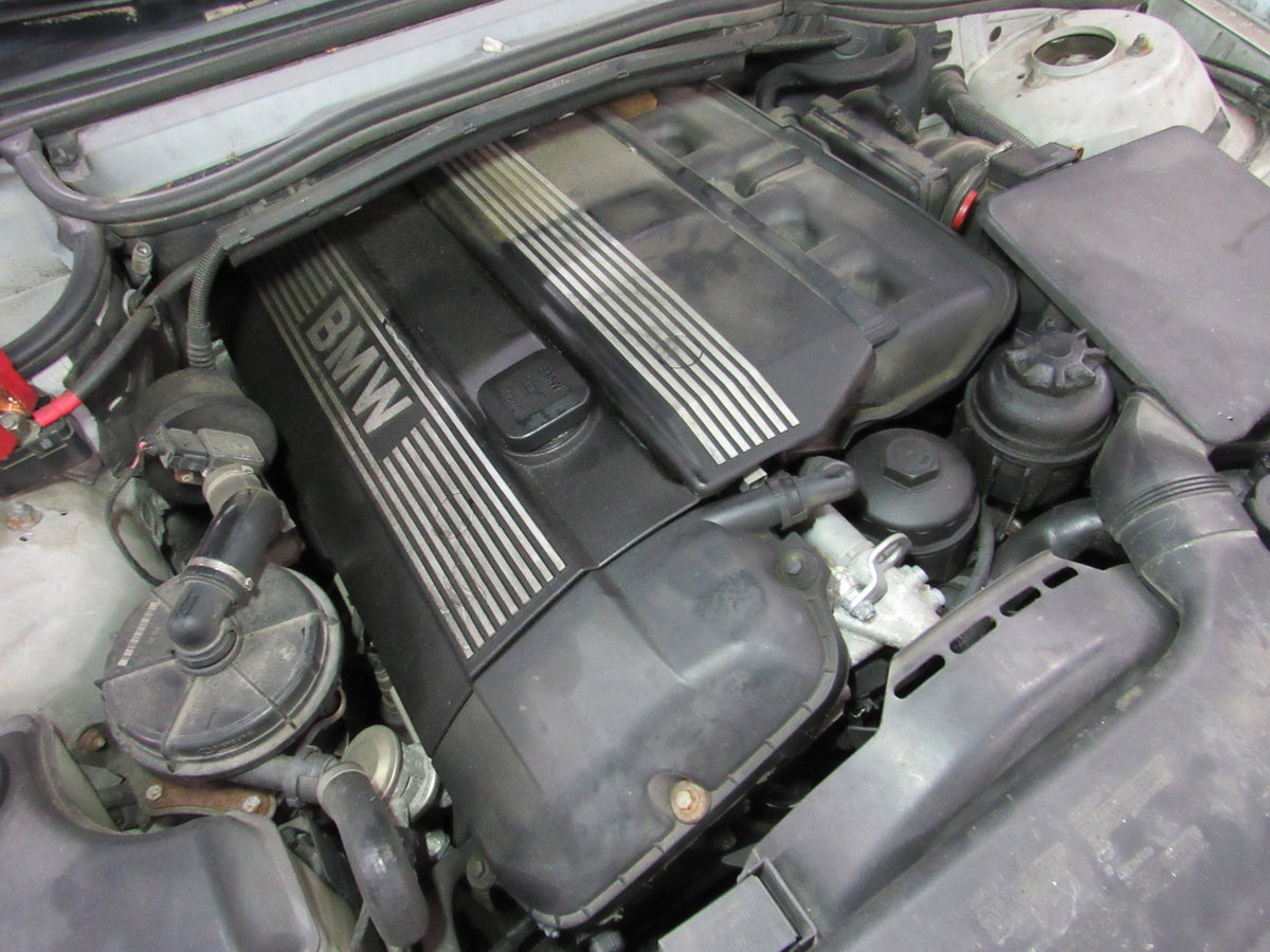 2005 BMW 330Ci ZHP CONVERTIBLE - PART OUT — photo 1