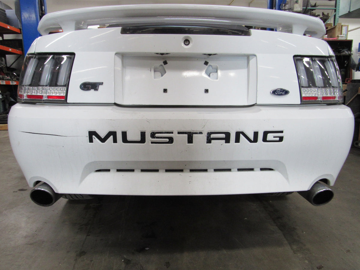 2001 Ford Mustang Convertible - PART OUT — photo 5
