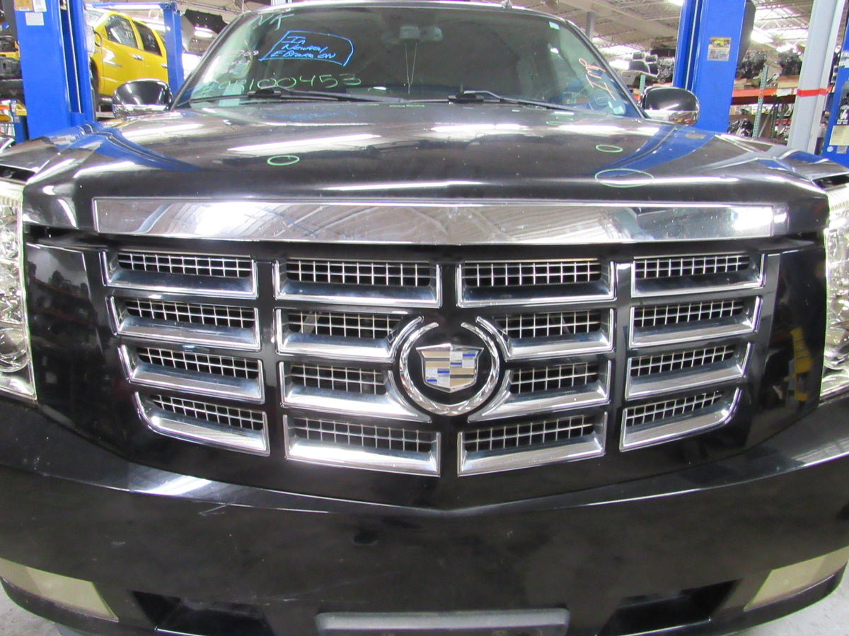 2009 Cadillac Escalade GMT900 - PART OUT — photo 6