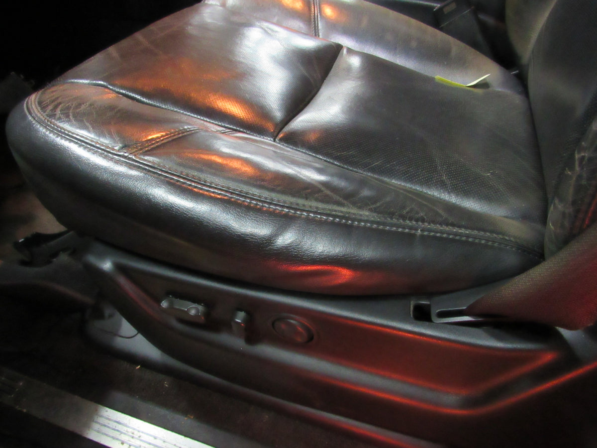 2009 Cadillac Escalade GMT900 - PART OUT — photo 10