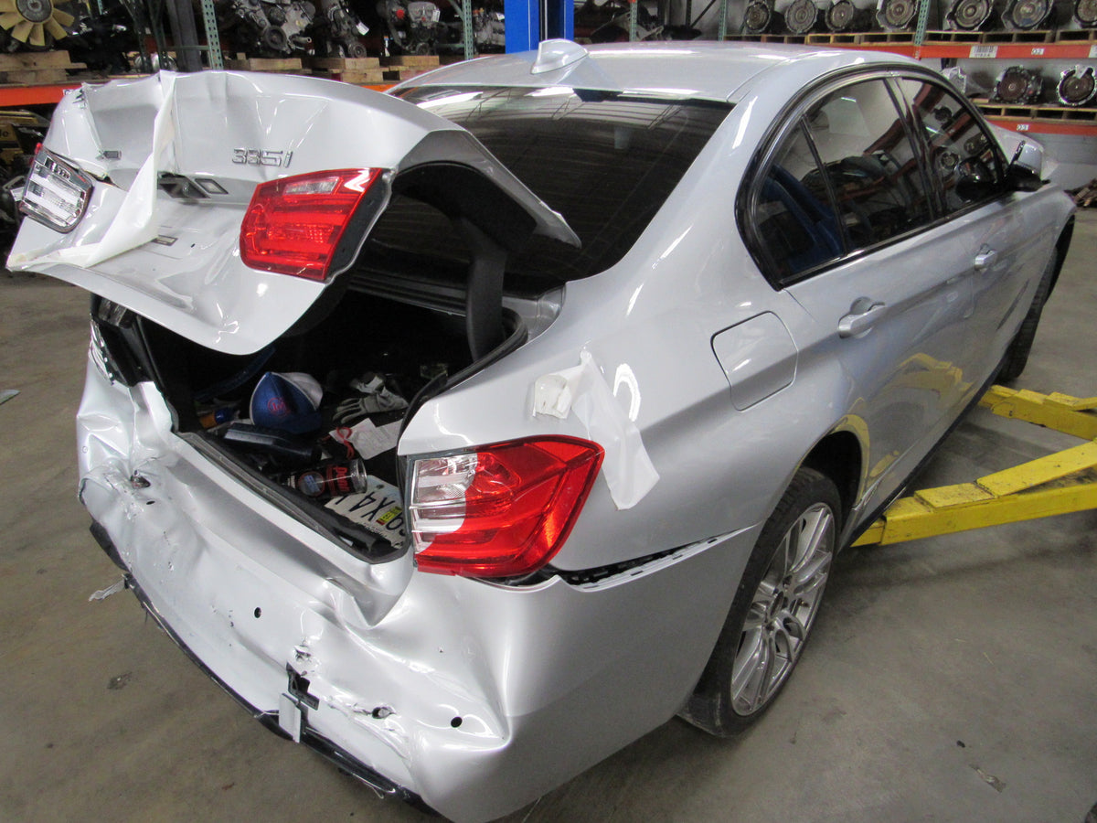 2015 BMW F30 335i xDrive - PART OUT — photo 10