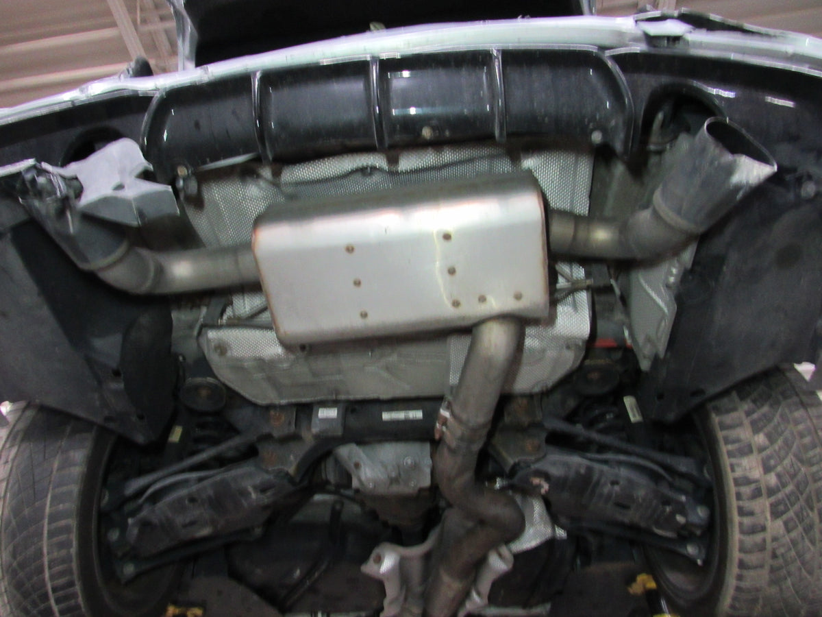 2015 BMW F30 335i xDrive - PART OUT — photo 1