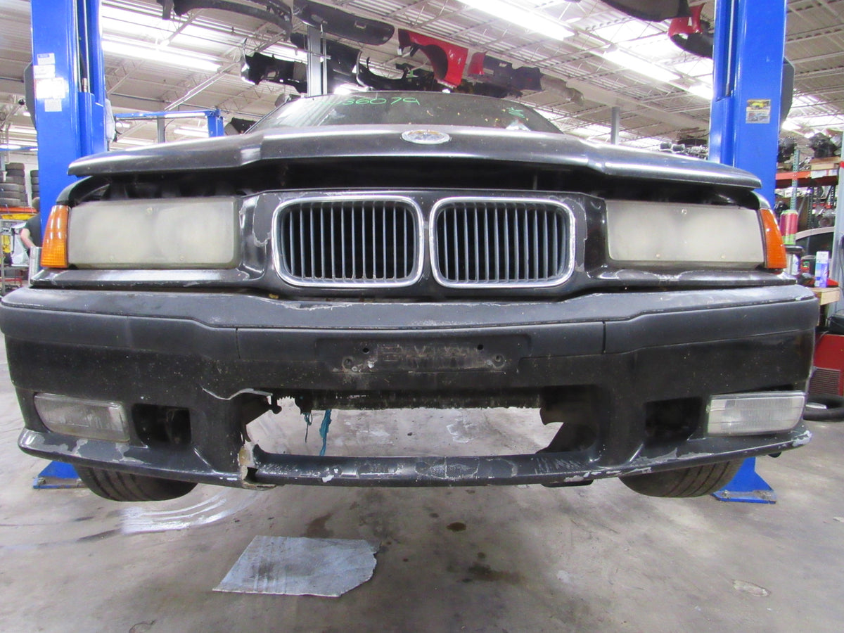 1996 E36 BMW 318ti - PART OUT — photo 2