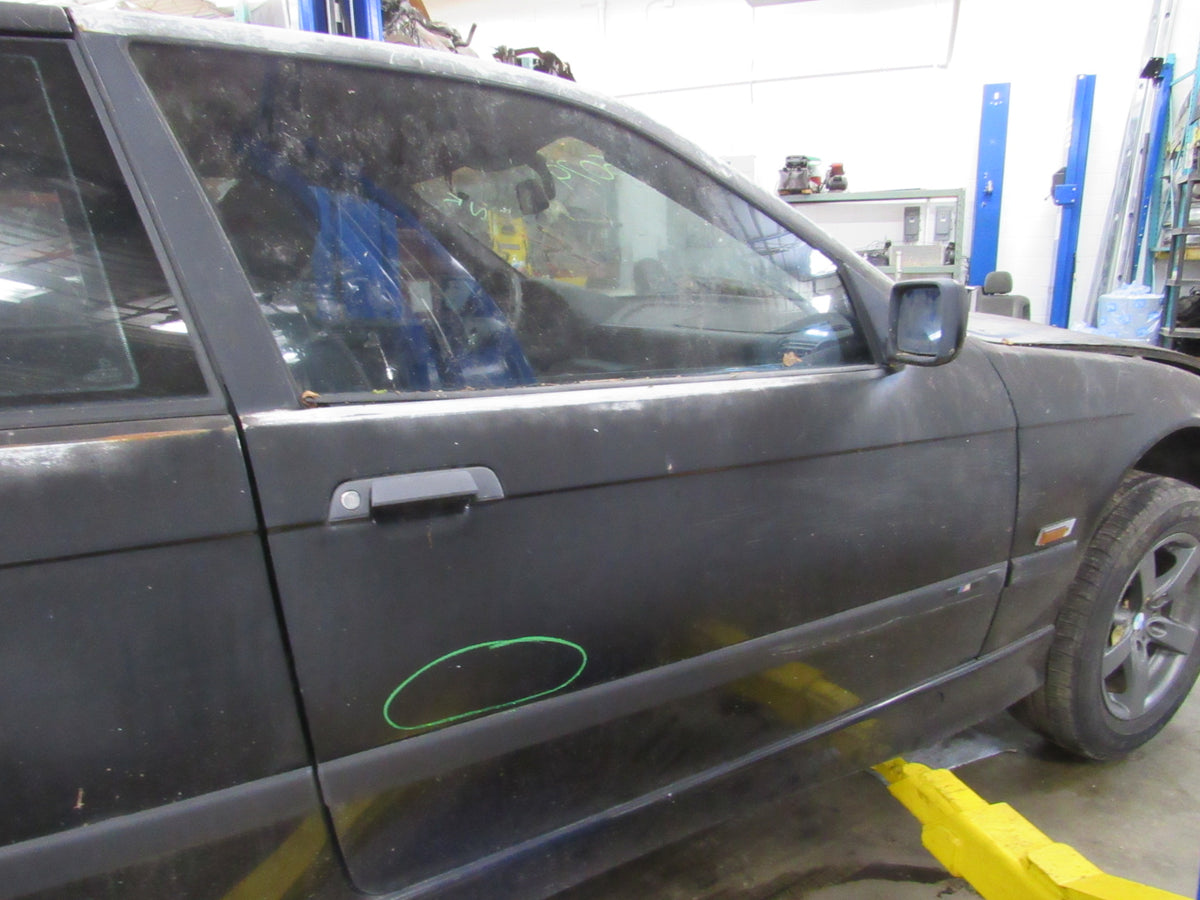 1996 E36 BMW 318ti - PART OUT — photo 9