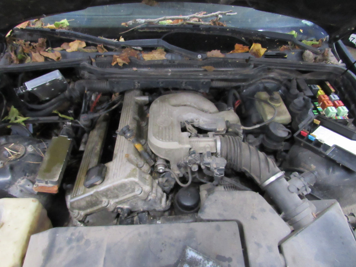 2005 GMT800 GMC Yukon - PART OUT — photo 2