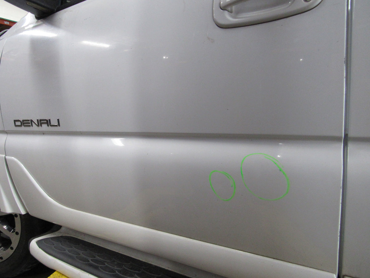 2005 GMT800 GMC Yukon - PART OUT — photo 4