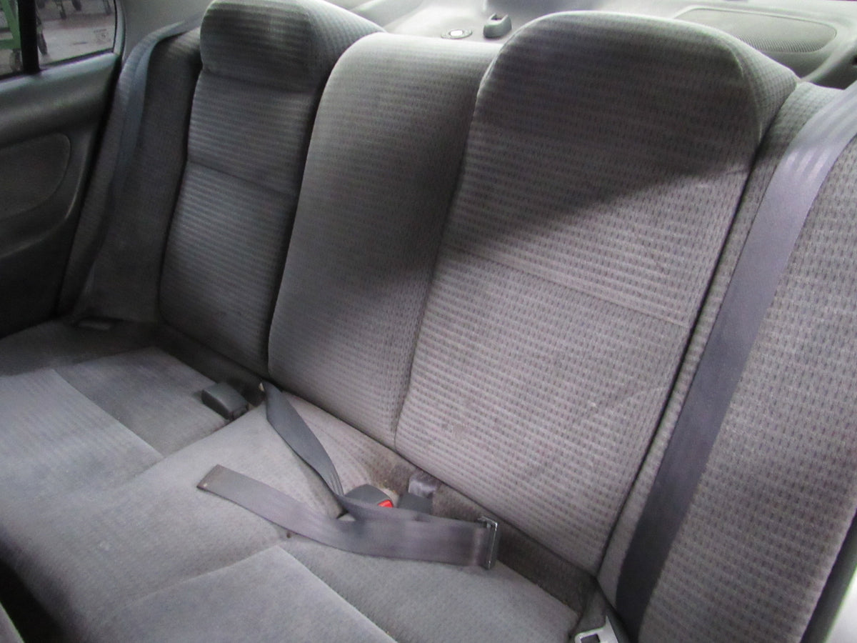 2000 Honda Civic - PART OUT — photo 9