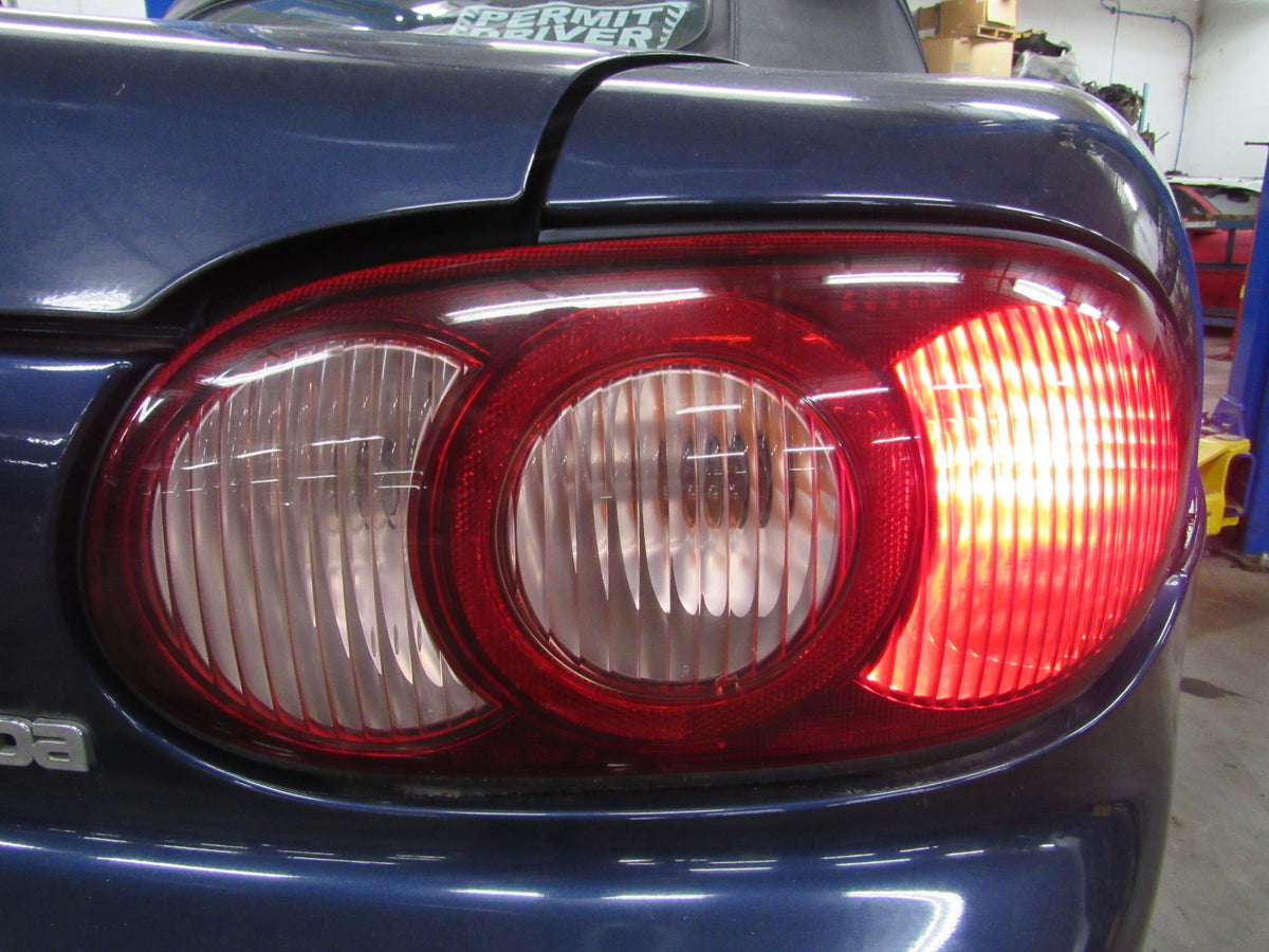 2003 Mazda Miata MX-5 NB - PART OUT — photo 8