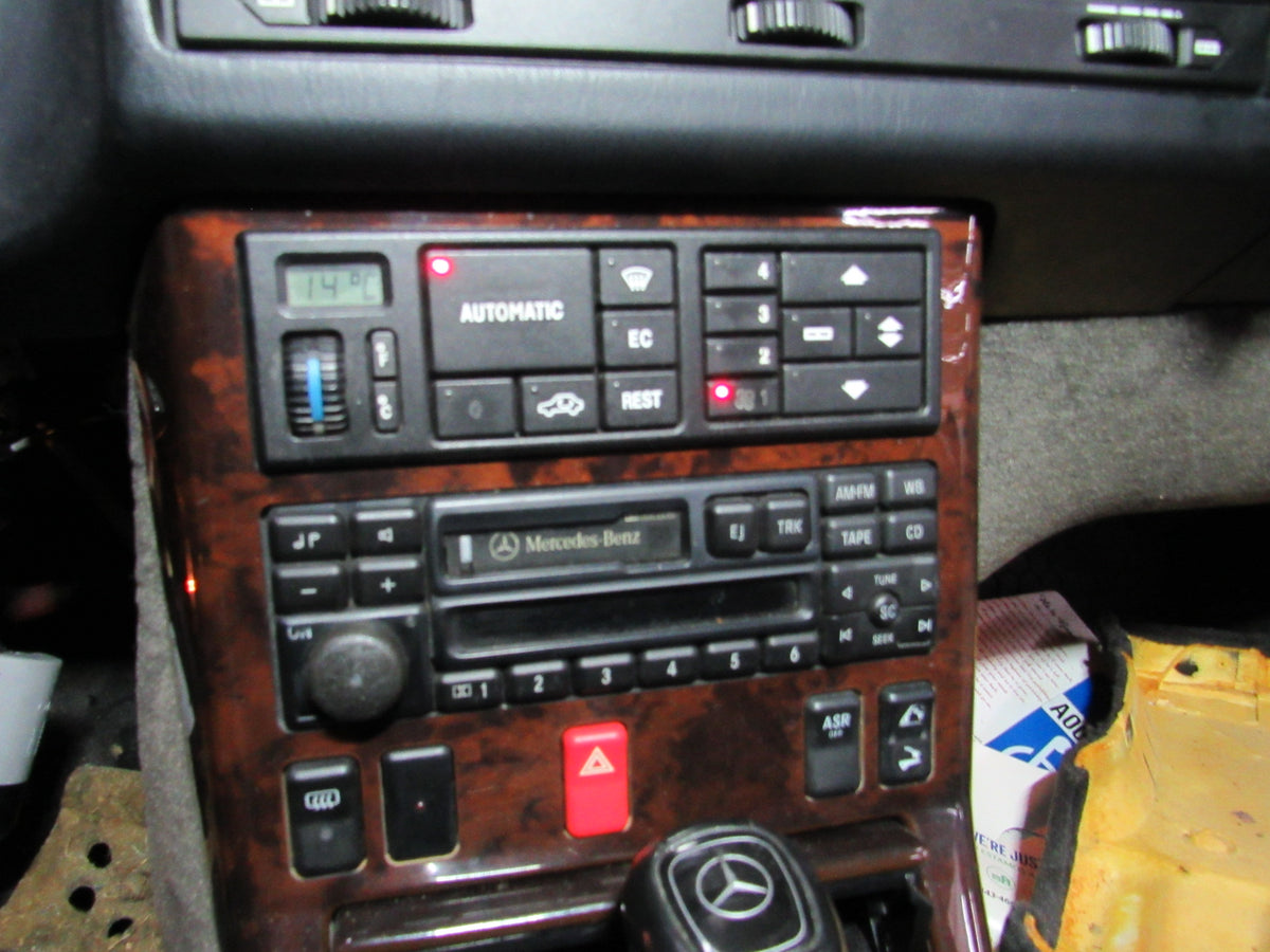 1995 Mercedes Benz SL500 Convertible - PART OUT — photo 6